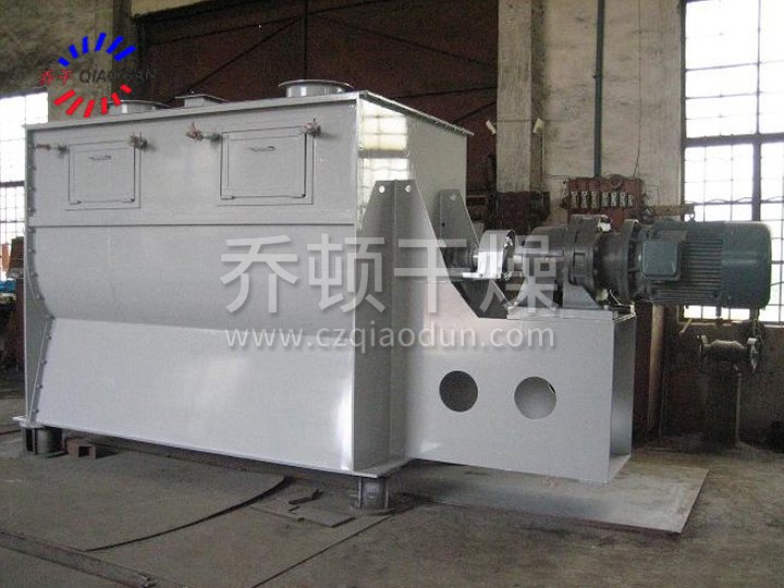 臥式螺帶混合（hé）機